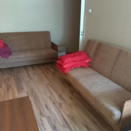 Petera Apartaments Ventspils Buitenkant foto